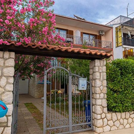 Casa Oleander Lägenhet Crikvenica Exteriör bild